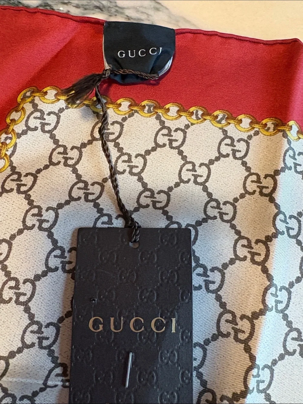 Authentic BNWT!! GUCCI CA WEBCREST SILK TWILLY SCARF 🧣#327371
